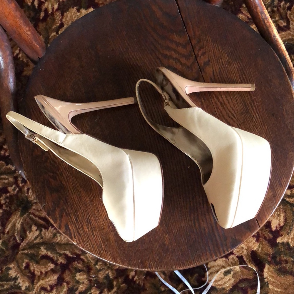 SAM EDELMAN PEEP TOE PLATFORM HEELS